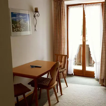 Zum Rassen Pensionat Garmisch-Partenkirchen