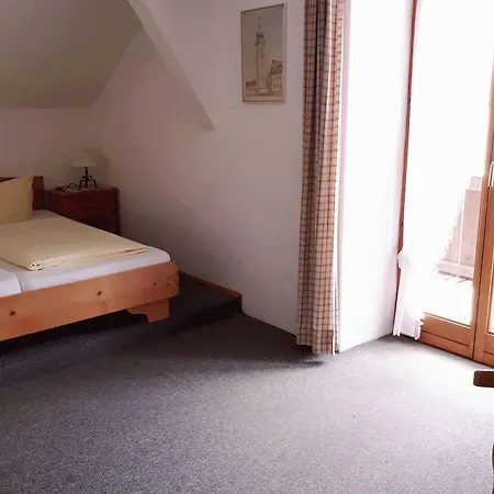 Zum Rassen Guest house