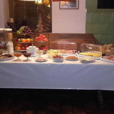 Zum Rassen 게스트하우스 가르미슈파르텐키르헨