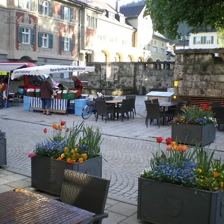 Zum Rassen Garmisch-Partenkirchen
