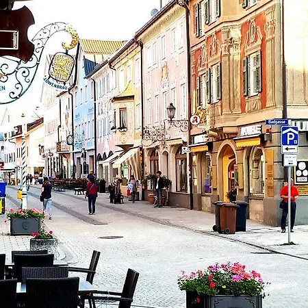 Zum Rassen Garmisch-Partenkirchen