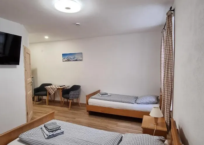 Zum Rassen 가르미슈파르텐키르헨